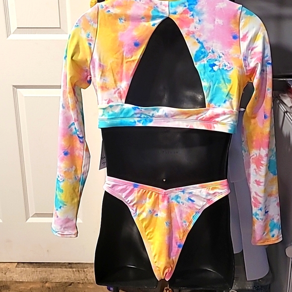 2 PIECE BATHING SUIT - Picture 3 of 3